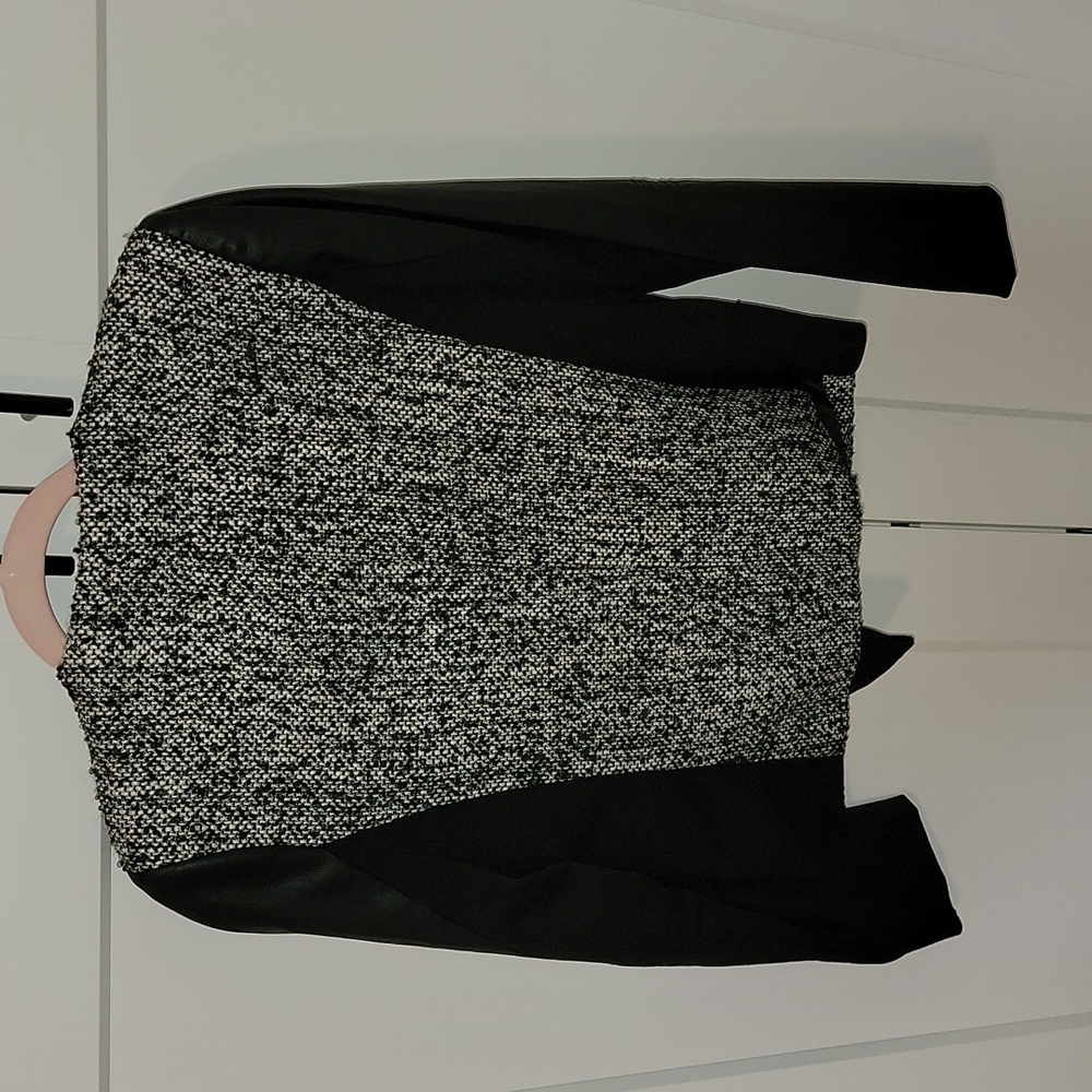 ELLEN TRACY JACKET - Picture 2 of 7